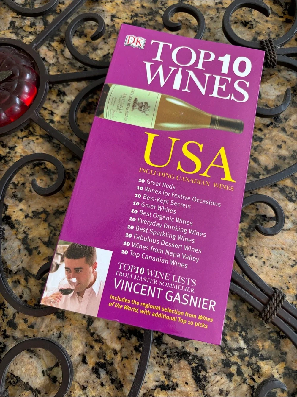 DK Top 10 Wines USA Guidebook including Canadian wines